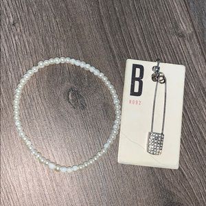 stud safety pin key chain with pearl braclet